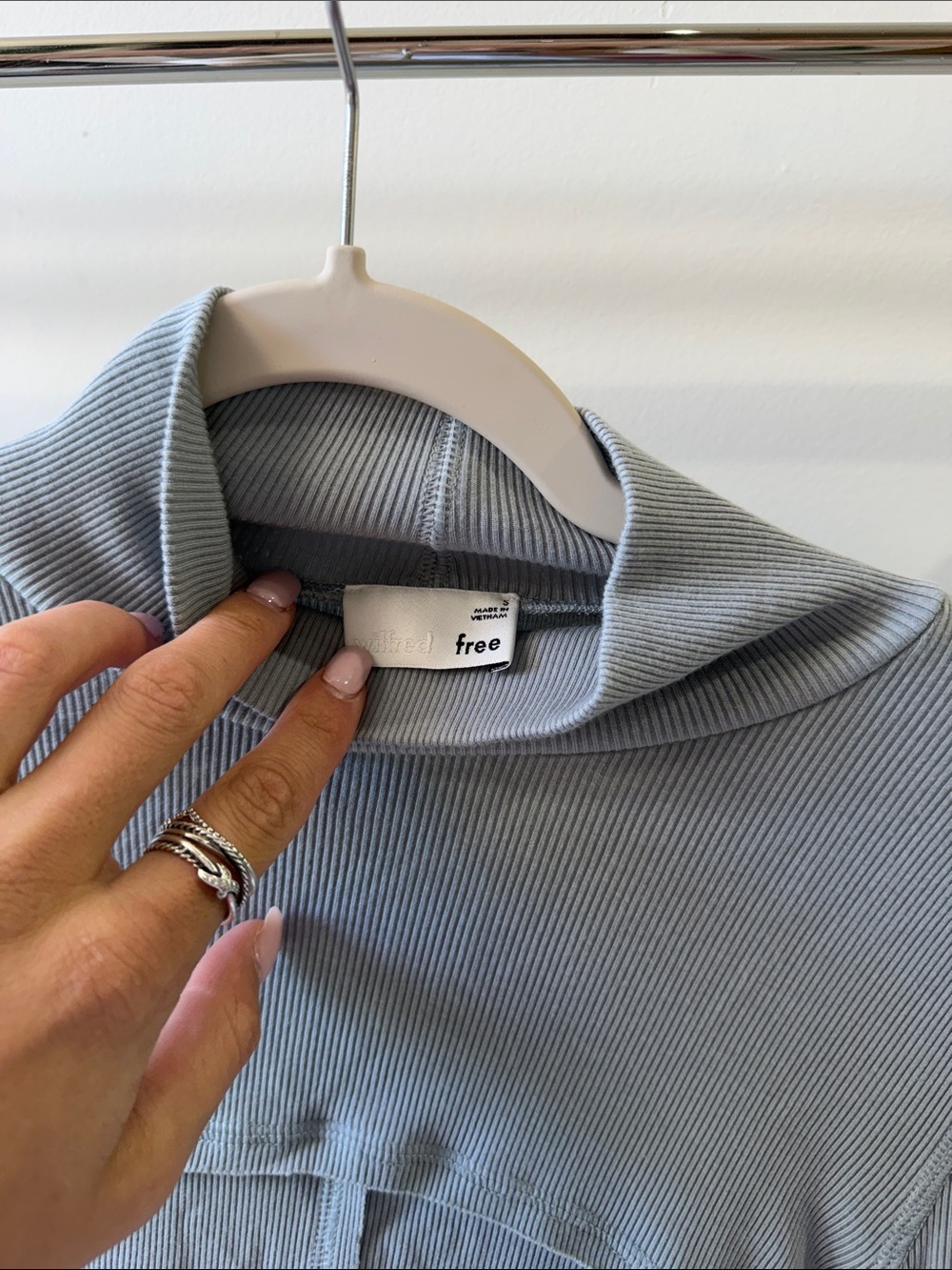 Wilfred Ribbed Long Sleeve Tee in Light Blue